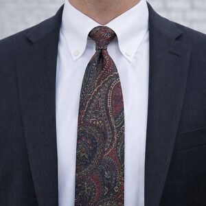 Surrey USA Italian Silk Paisley‎ Tie Vintage Y2K Quiet Luxury 56.5x3.5